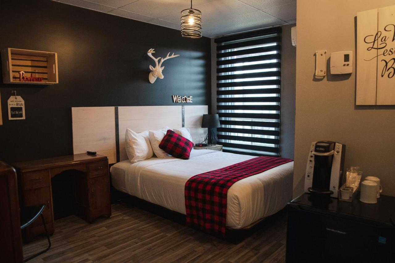 Auberge Beausejour Amqui Eksteriør billede
